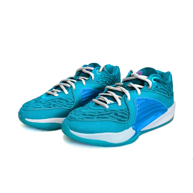 Nike KD 16