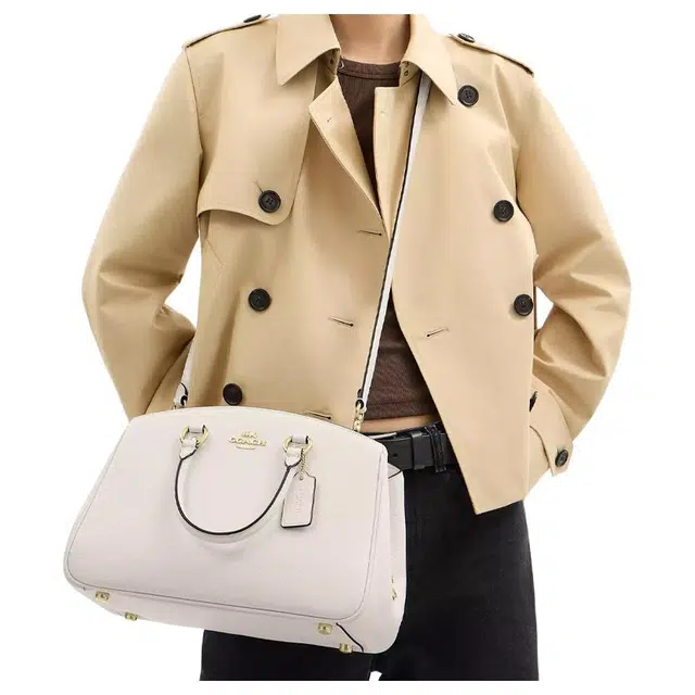 COACH Carryall 36 Savannah