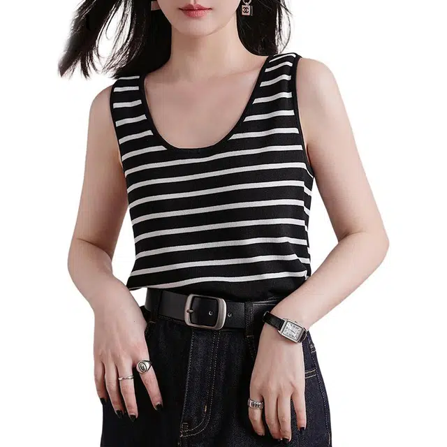 比利斯山羊 简约时尚经典舒适黑白条纹背心 女款