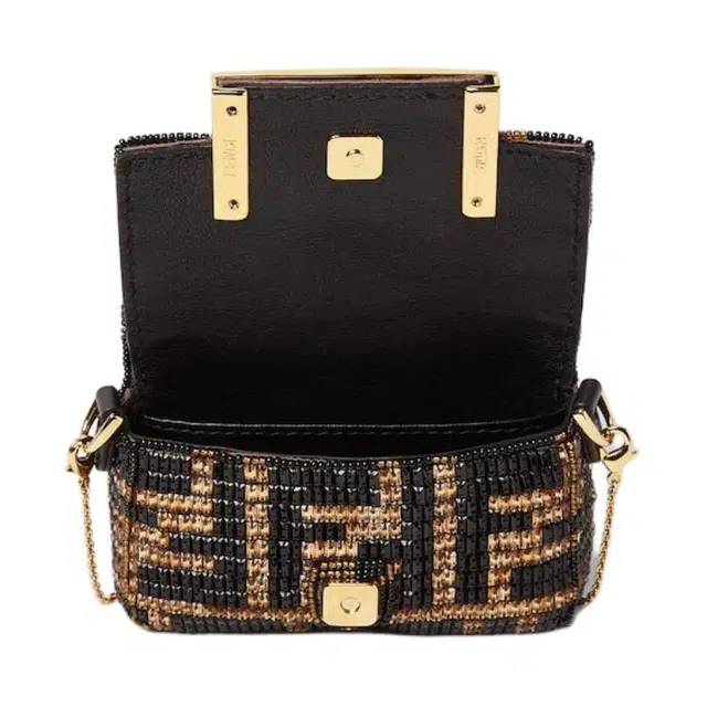 FENDI Baguette F