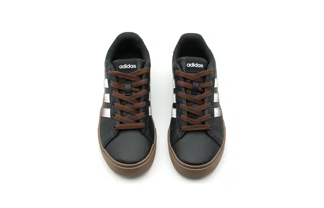 adidas Daily 4.0
