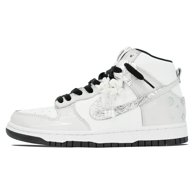 Nike Dunk High "Graffiti"