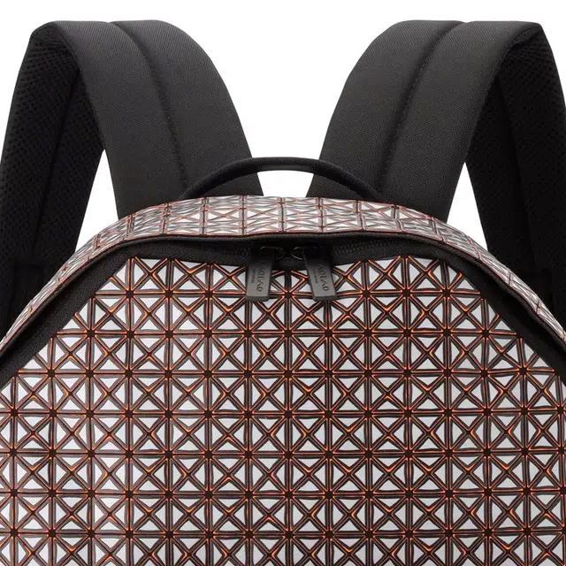 ISSEY MIYAKE Kuro