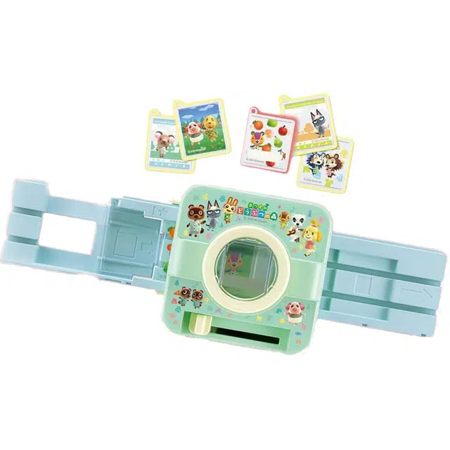 TAKARA TOMY