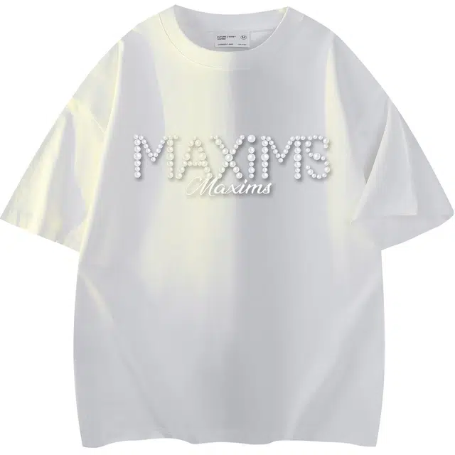 maxim's de paris T