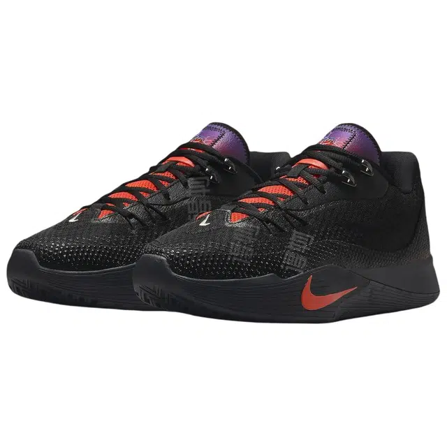 Nike S.T. Flare
