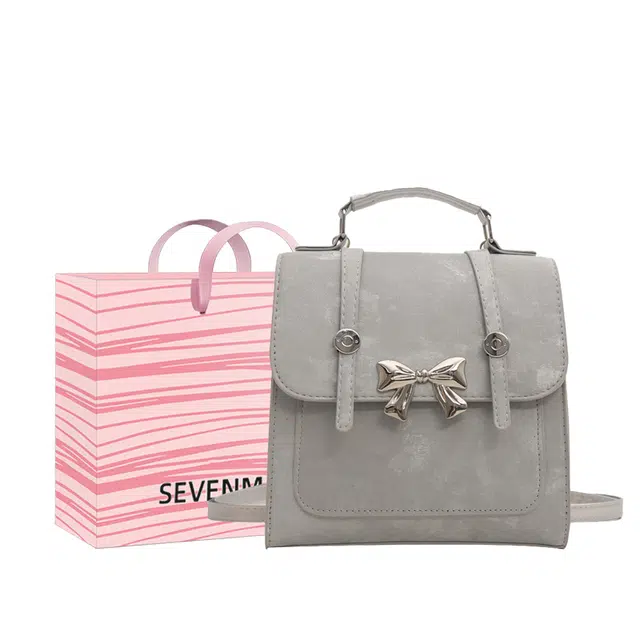 SEVENMOONS PU