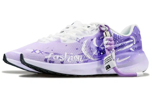 Nike REVOLUTION 7