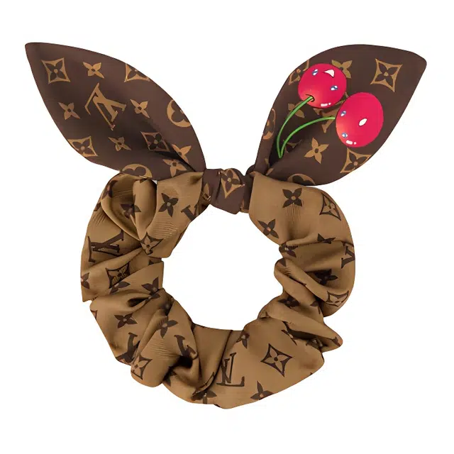 LOUIS VUITTON x -