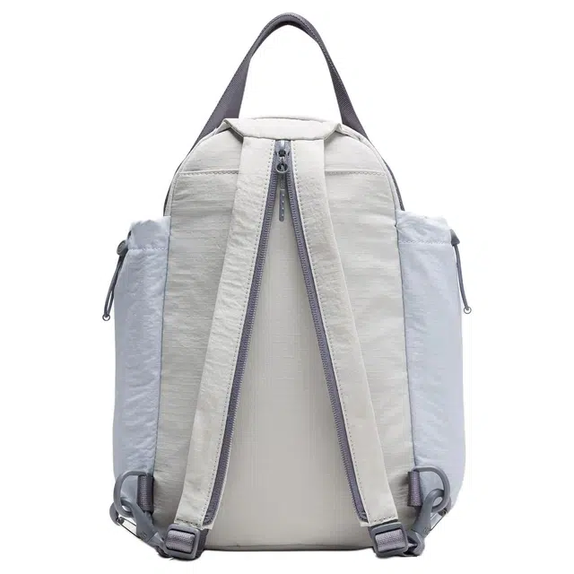 lululemon Pack and Go 7L Logo