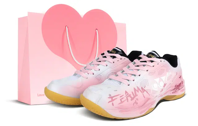 YONEX Power Cushion