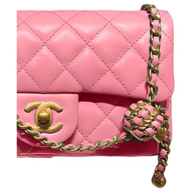 CHANEL Classic Flap CF 22
