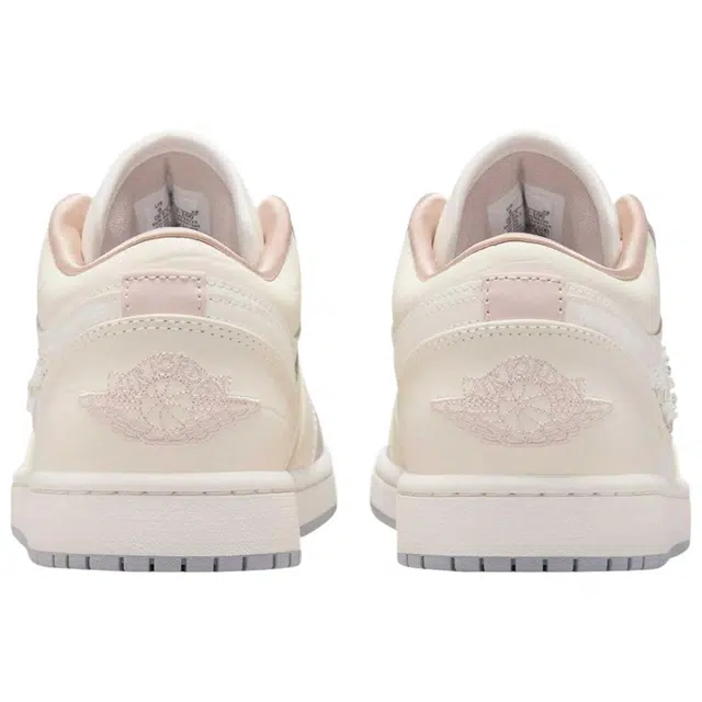 Jordan Air Jordan 1 Low Vintage Basketball Shoes Women's Off-White
