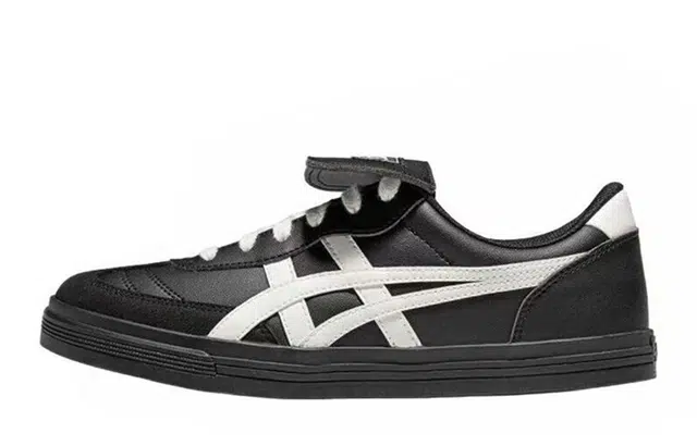 Asics Aaron 811