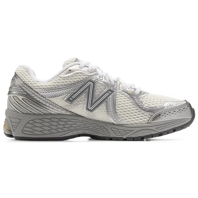 New Balance NB 860 v2