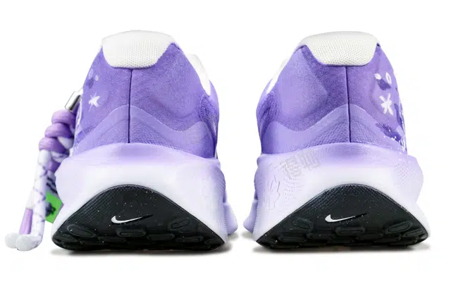 Nike REVOLUTION 7