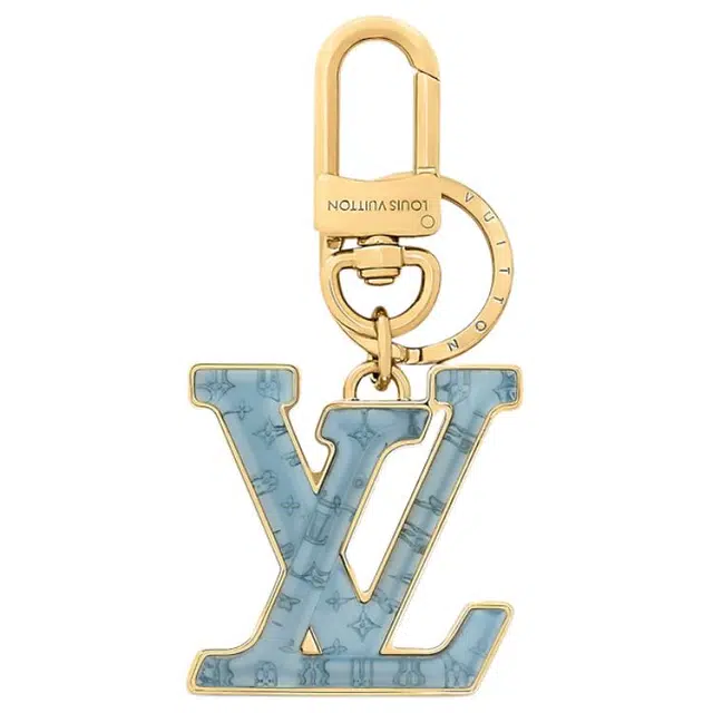 LOUIS VUITTON Gloss
