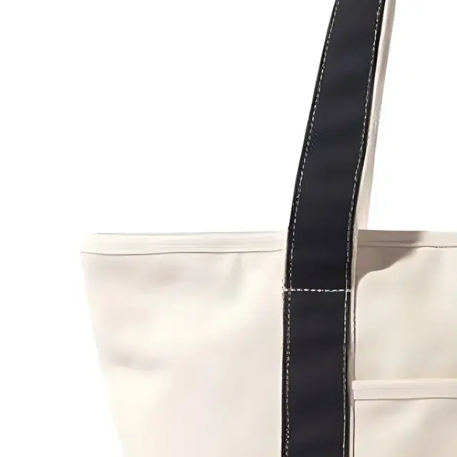 chiikawa x Converse Tote