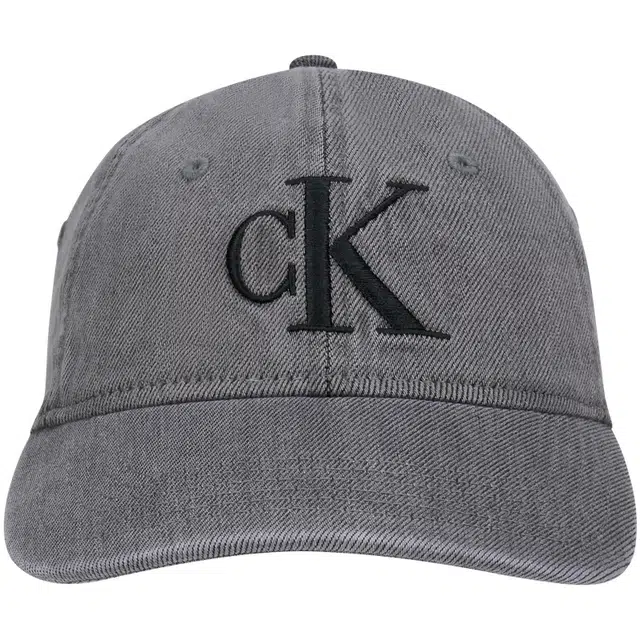 CALVIN KLEIN