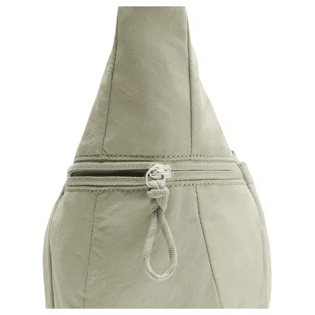 lululemon Slouchy 6L