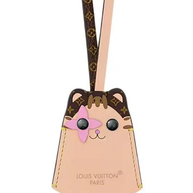 LOUIS VUITTON Cat
