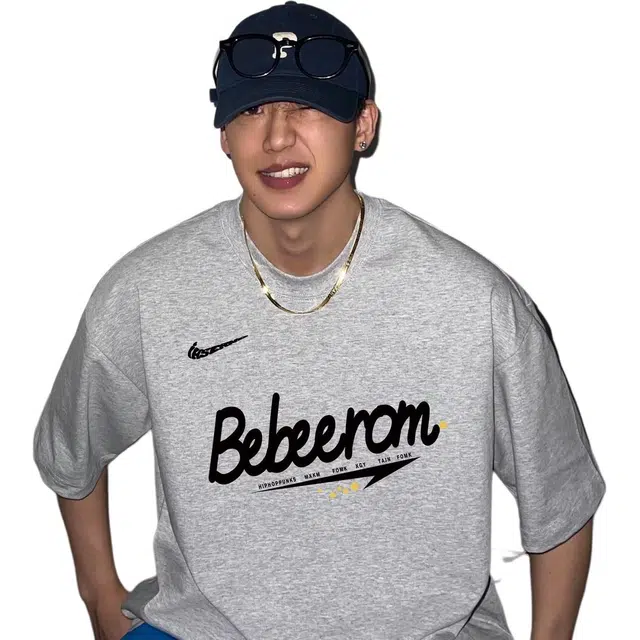 HIPHOPPUNKS T