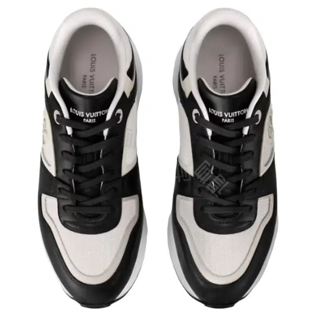 LOUIS VUITTON Neo Run Away