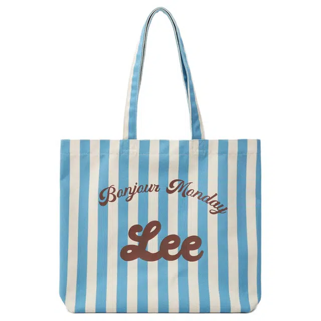 Lee ins Tote