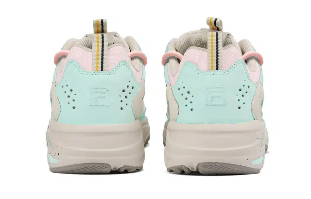 FILA Tracer