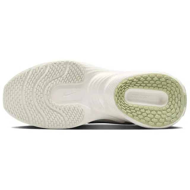 Nike Uplift SC