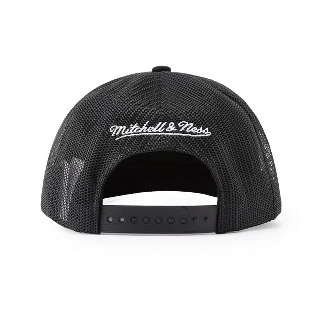 Mitchell Ness Lifestyle