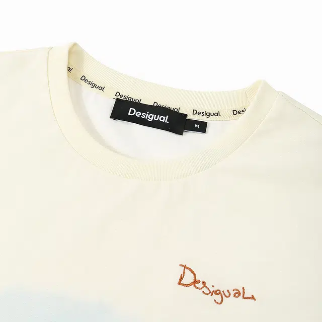 Desigual T