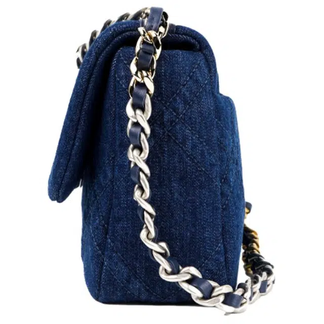 CHANEL 19Bag