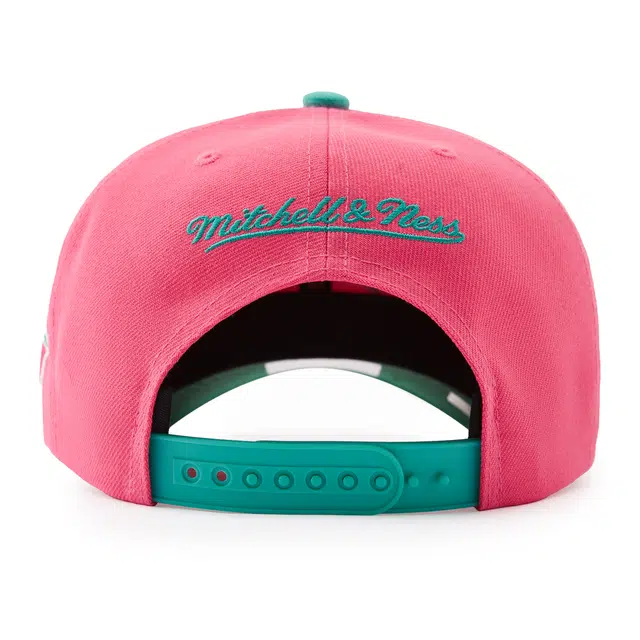 Mitchell Ness Lifestyle