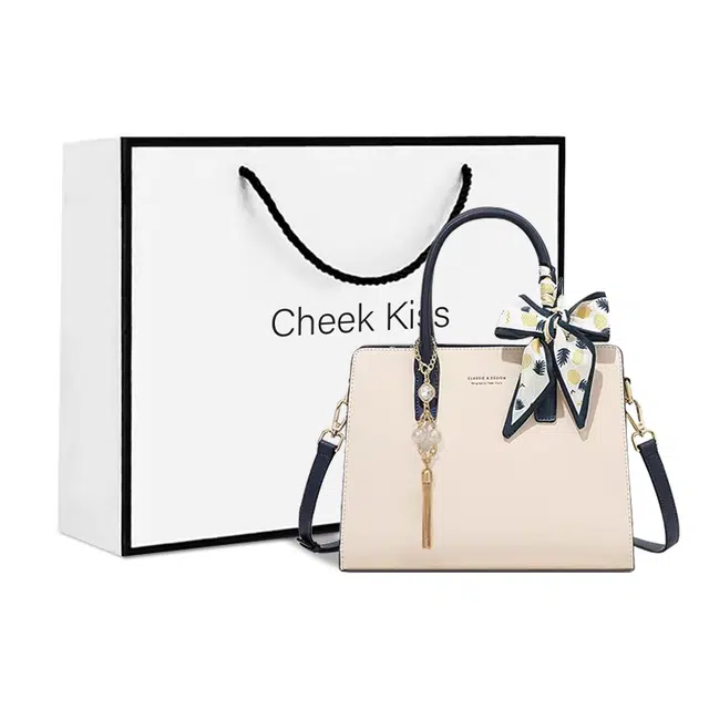 cheekkiss