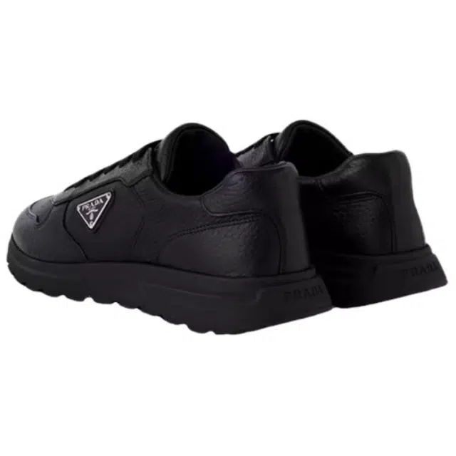PRADA Prax 01