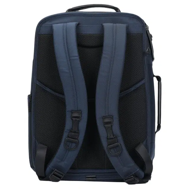 TUMI