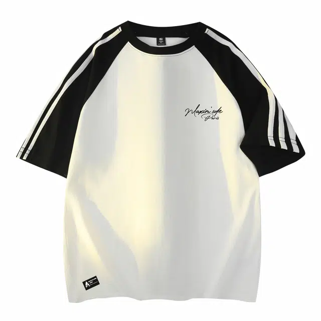 maxim's de paris logoT