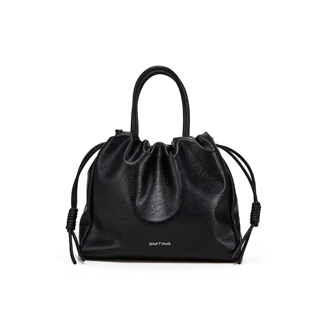 西木汀 高级感小众设计轻便百搭 牛皮 单肩斜挎手提包 女款 奶白色/深邃黑