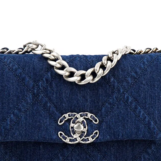 CHANEL 19Bag