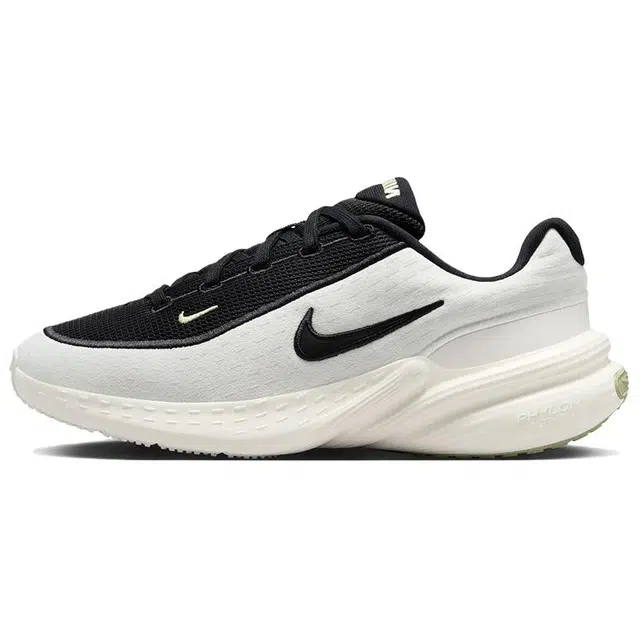Nike Uplift SC
