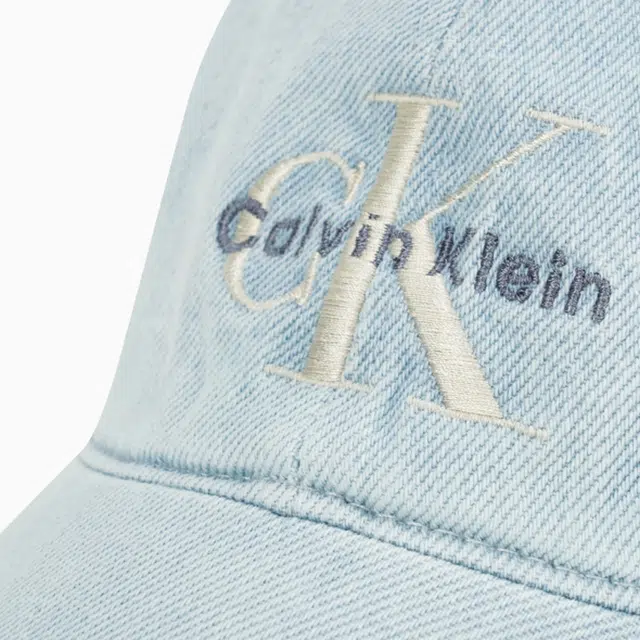 CALVIN KLEIN