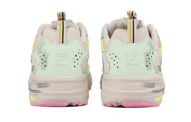FILA Tracer