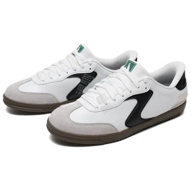 Skechers Hotshot
