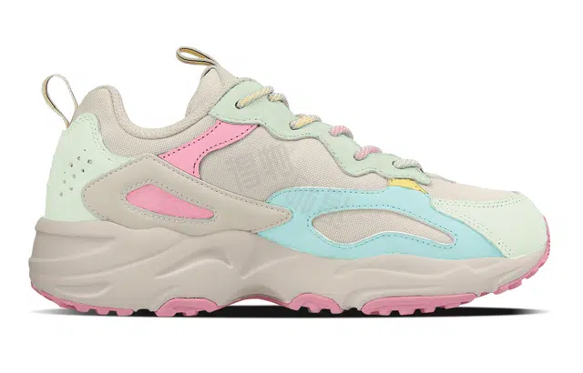 FILA Tracer