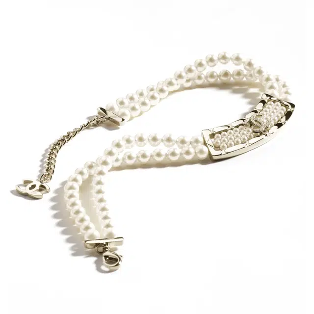 CHANEL 25A