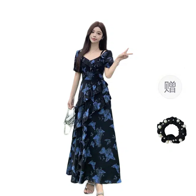 雾闪闪 法式高级感辣妹气质不规则印花蝴蝶碎花修身收腰显瘦短袖连衣裙 女款