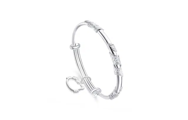 【S999纯银 可爱招财猫】 尚银福 猫咪繁花 森系小清新时尚轻奢高级感 国潮萌趣可爱少女心立体浮雕花纹推拉可调节镯子 合金 手镯 女款