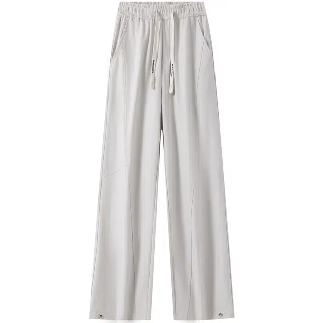 maxim's de paris logo