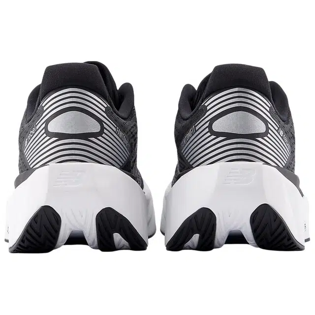 New Balance FuelCell Rebel v5